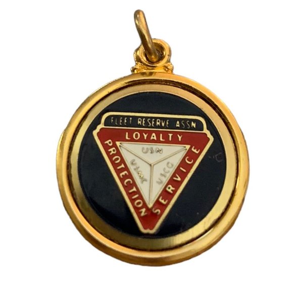 Vintage Fleet Reserve Assn Goldtone Charm Pendant 3/4" Diameter - Picture 2 of 7